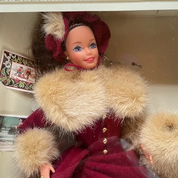 Victorian Elegance Barbie-1994 - Picture 1 of 6